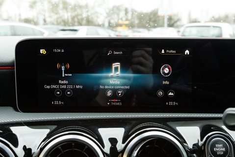 Mercedes-Benz A Class A 200 AMG LINE EXECUTIVE 23