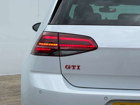 Volkswagen Golf 2.0 Golf GTi Performance TSi Semi-Auto 3dr 36