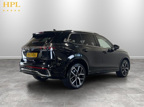 Volkswagen Tiguan 1.5 TSI eHybrid 19.7kWh R-Line SUV 5dr Petrol Plug-in Hybrid DSG Euro 6 (s/ 7