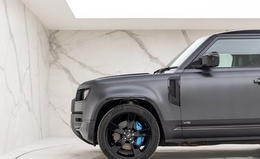 Land Rover Defender 90 V8 Carpathian Edition 22