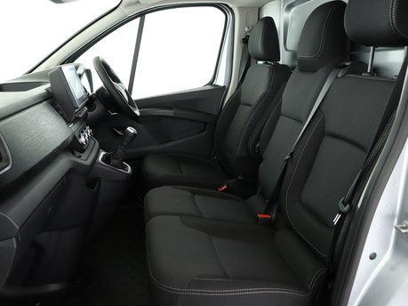 Renault Trafic SL28 Blue dCi 150 Sport+ Van 10