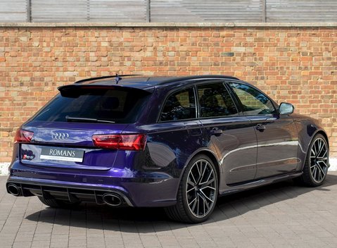 Audi RS6 Avant Performance 7