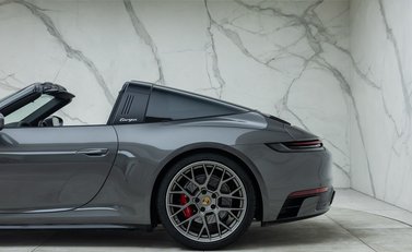 Porsche 911 Targa 4S (992) 43