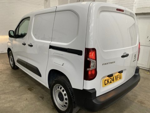 Peugeot Partner BLUEHDI PROFESSIONAL PREMIUM PLUS L1 10