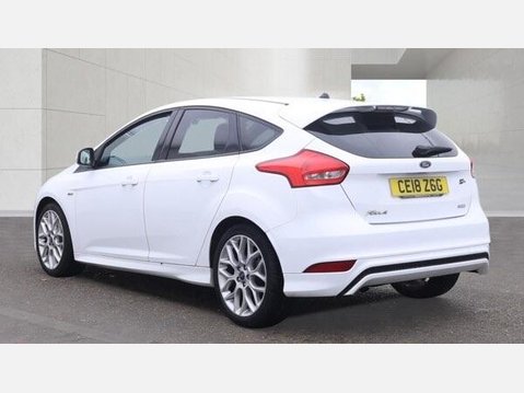 Ford Focus 1.0T EcoBoost ST-Line Euro 6 (s/s) 5dr 4