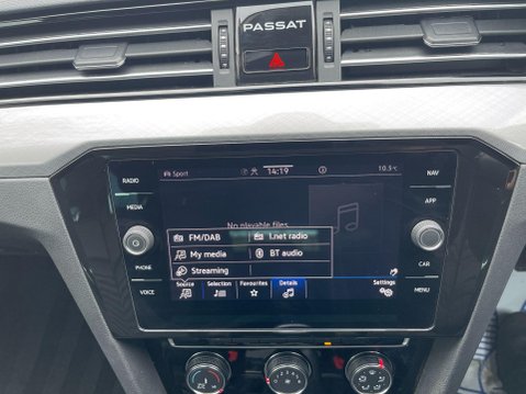 Volkswagen Passat 2.0 TDI EVO SEL Euro 6 (s/s) 5dr 17