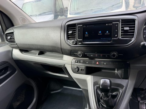 Peugeot Expert 2.0 BlueHDi 1400 Professional Plus Standard Panel Van 6dr Diesel Manual MWB 33