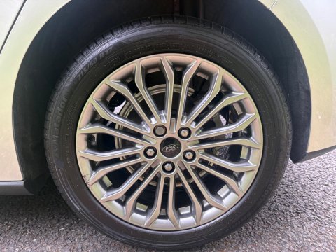 Ford Focus TITANIUM X 3