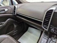 Porsche Cayenne 3.0 Cayenne D Platinum Edition V6 Tiptronic S A 4WD 5dr 84