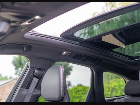Volvo XC60 2.0 XC60 R-Design T6 Recharge AWD Auto 4WD 5dr 34
