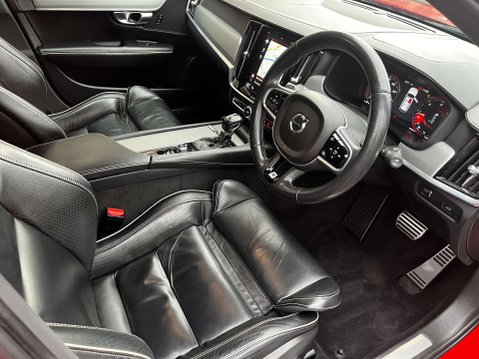 Volvo V90 2.0 V90 R-Design Pro D5 PowerPulse AWD Auto 4WD 5dr 15
