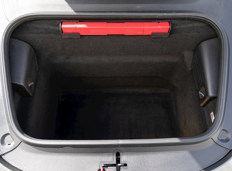 Porsche 911 Carrera GTS (991.2) 30