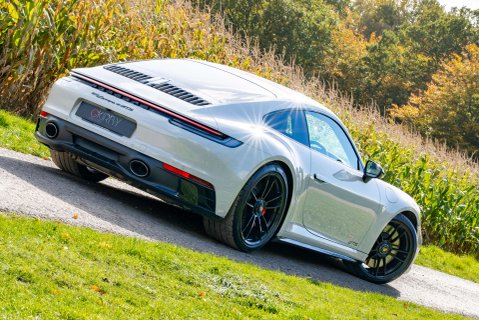 Porsche 911 Carrera 4 GTS PDK 20
