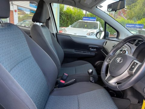 Toyota Yaris 1.33 Dual VVT-i TR Euro 5 5dr 19