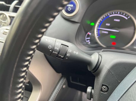 Lexus NX 2.5 NX 300h CVT 4WD 5dr 14