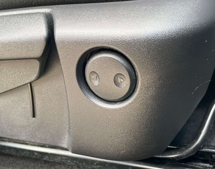 Nissan Qashqai 1.3 Qashqai N-Connecta DiG-T MHEV 5dr 61