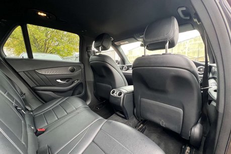 Mercedes-Benz GLC 2.0 GLC250 AMG Line SUV 5dr Petrol G-Tronic+ 4MATIC Euro 6 (s/s) (211 ps) 33