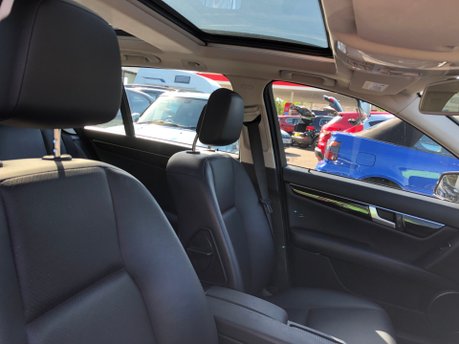 Mercedes-Benz C Class C220 CDI EXECUTIVE SE automatic estate, 76,000m, 2 owners 5