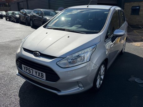 Ford B-Max TITANIUM NAVIGATOR 5
