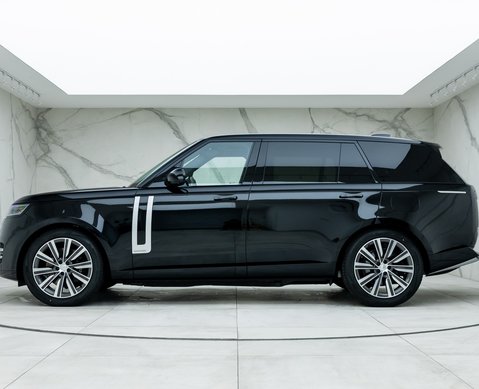 Land Rover Range Rover P460e Autobiography LWB 
