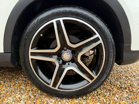 Mercedes-Benz GLA 2.1 GLA220d AMG Line (Premium Plus) SUV 5dr Diesel 7G-DCT 4MATIC Euro 6 (s/ 12