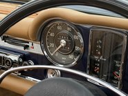 Mercedes-Benz SL Series 280 SL 64