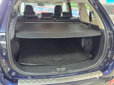 Mitsubishi Outlander 2.2 DI-D 4 Auto 4WD Euro 6 5dr 93