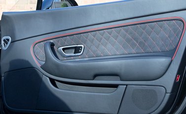 Bentley Continental Supersports Convertible ISR 23