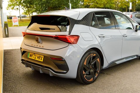 Cupra Born V3 9