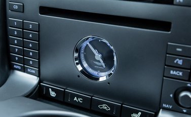 Aston Martin Vanquish S Ultimate 24