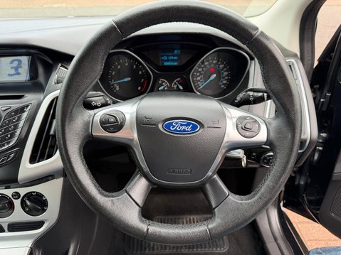 Ford Focus 1.6 Zetec Euro 5 5dr 11