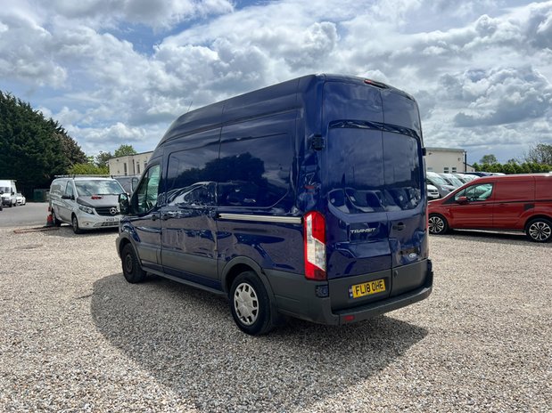 Ford Transit AUTO MWB L2H2 Medium Roof Trend 300 EURO 6 NO VAT 8