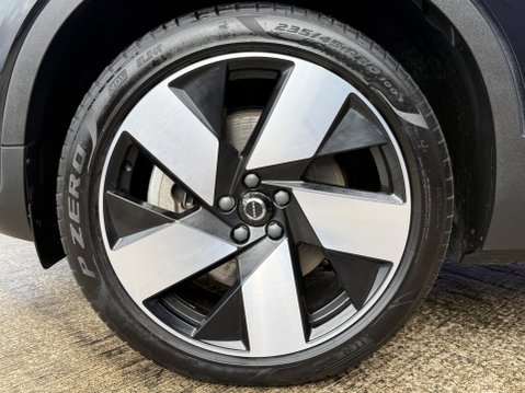 Volvo XC40 Recharge 69kWh Ultimate SUV 5dr Electric Auto (231 ps) 17
