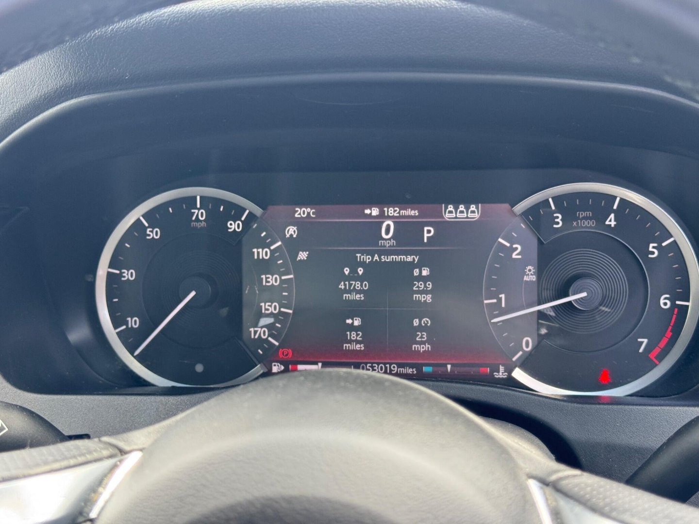 2019 Jaguar XE — image 38
