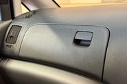 Hyundai I800 2.5 CRDi SE Nav MPV 5dr Diesel Manual Euro 6 (136 ps) 32