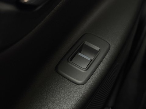 Jaguar XE 2.0d R-Sport Auto AWD Euro 6 (s/s) 4dr 54