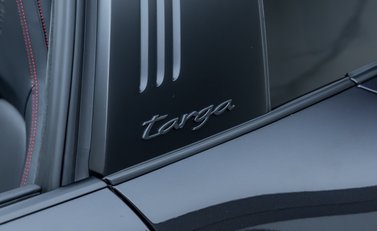Porsche 911 Targa 4 GTS (992.2) 43