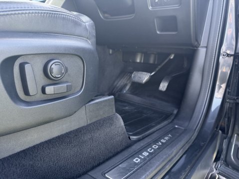 Land Rover Discovery SDV6 HSE LUXURY 17