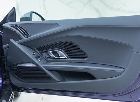 Audi R8 V10 PERFORMANCE CARBON BLACK 20