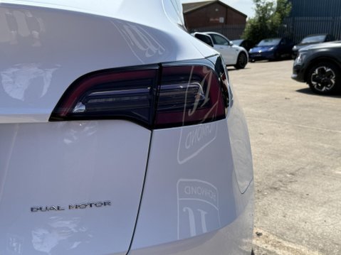 Tesla Model Y (Dual Motor) Long Range SUV 5dr Electric Auto 4WDE (384 bhp) 15