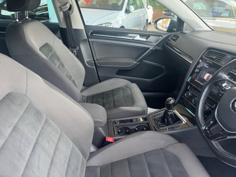 Volkswagen Golf 2.0 TDI BlueMotion Tech GT Euro 6 (s/s) 5dr 23