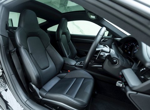 Porsche 911 (992) Carrera 4S 10