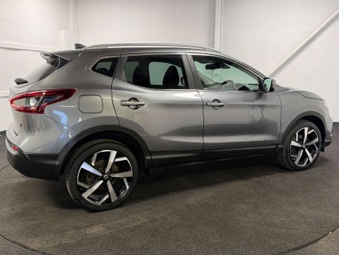 Nissan Qashqai 1.3 Qashqai Tekna DiG-T Semi-Auto 5dr 5