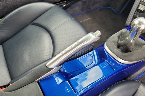 Porsche 911 CARRERA 4S 34