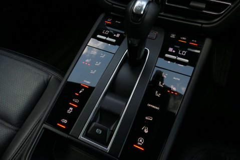 Porsche Macan 2.9T V6 GTS SUV 5dr Petrol PDK 4WD Euro 6 (s/s) (440 ps) 27