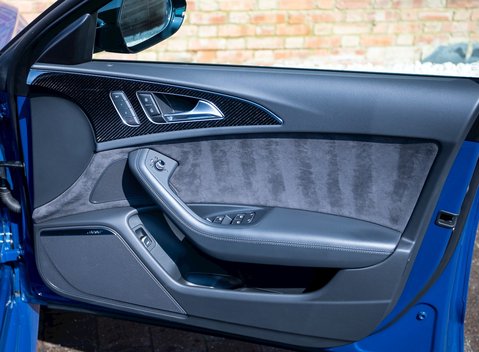 Audi RS6 Avant Performance 22