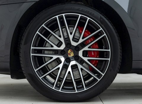 Porsche Macan GTS 8