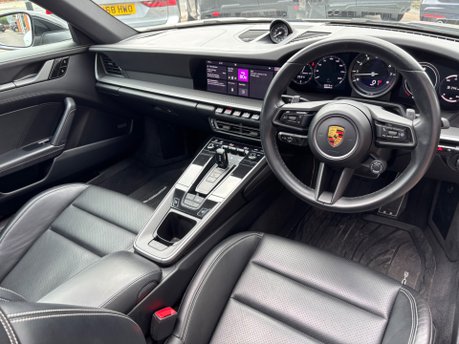 Porsche 911 3.0T 992 Carrera 4 Coupe 2dr Petrol PDK 4WD Euro 6 (s/s) (385 ps) 3