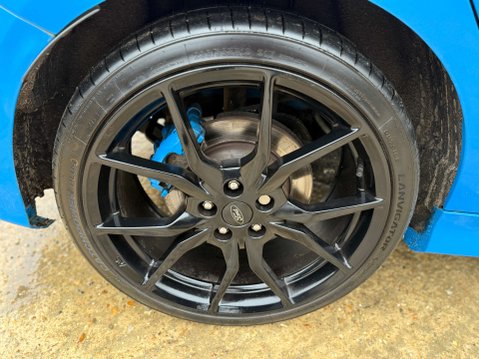 Ford Focus 2.3 Focus RS 4WD 5dr 60