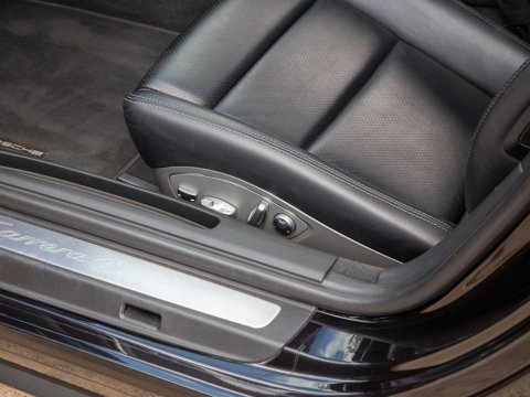 Porsche 911 CARRERA 4S PDK 41